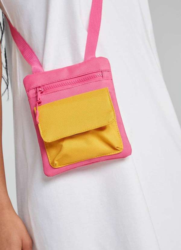 Vista 2 Bolsa Tiracolo Feminina Pequena em Sarja Rosa Hering Hering