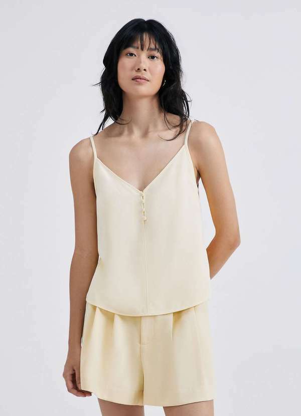 Vista 2 Regata Feminina com Botoes em Viscose Creponada Amarelo Hering Hering