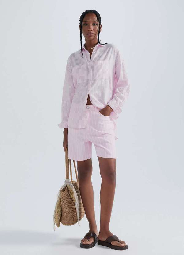 Vista 2 Bermuda Feminina de Sarja Fio Tinto Rosa Hering Hering