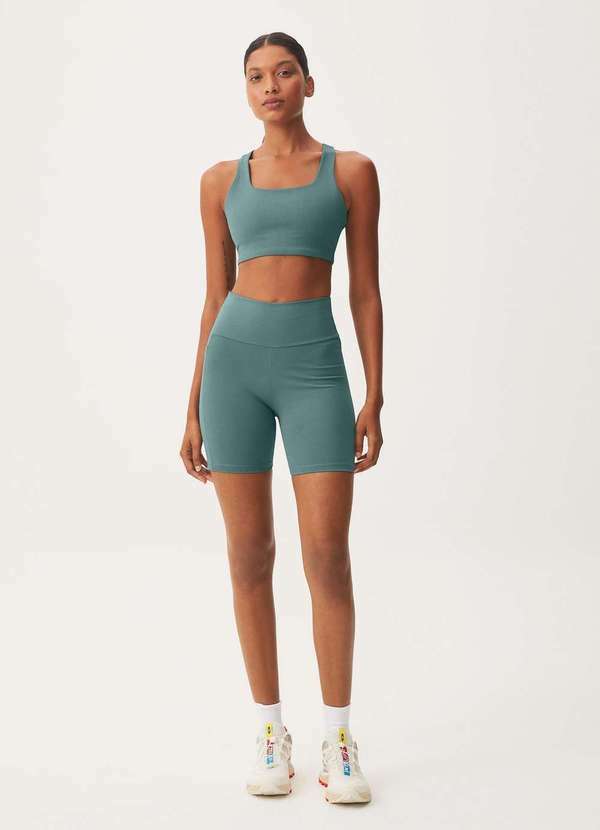 Vista 2 Bermuda Feminina Esportiva Biker com Fio Lycra Verde Hering Hering
