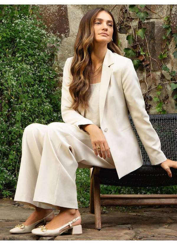 Blazer de Alfaiataria Creponada Aveia Gladys