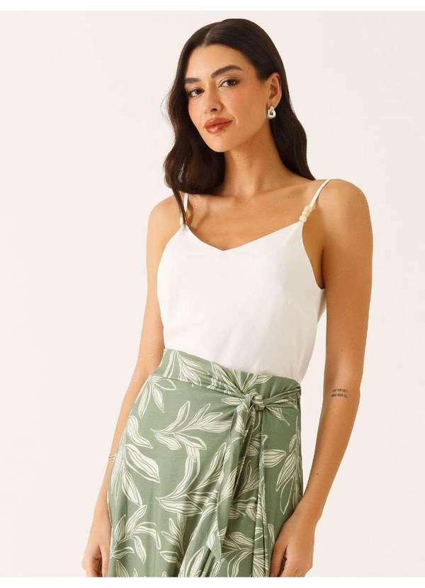 Blusa com Alça Decote V em Viscose Off White Rubiane