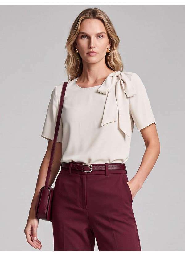Blusa Manga Curta em Crepe Aveia Tessalia