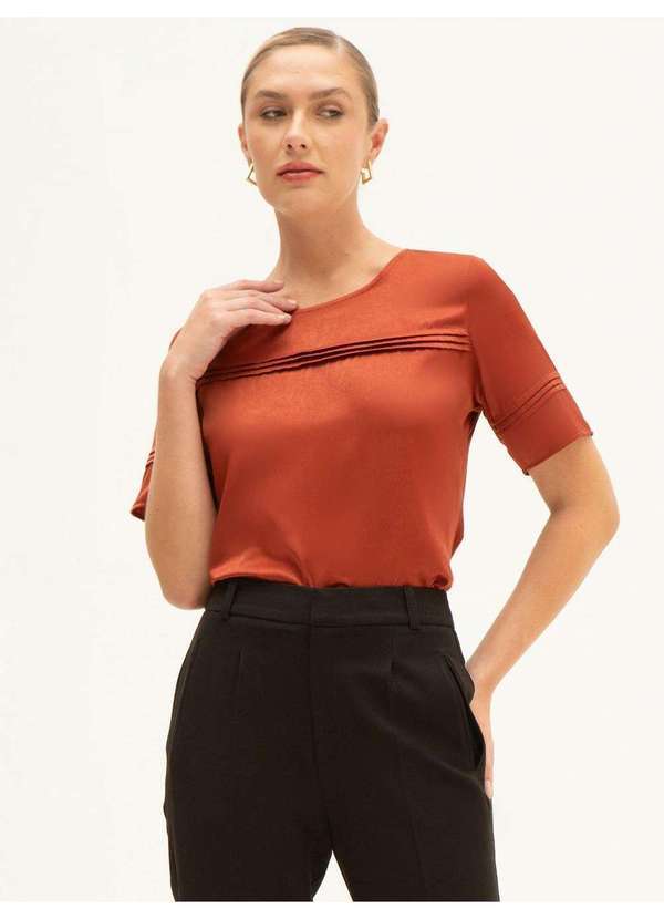 Blusa Manga Curta Acetinada Ferrugem Raiany