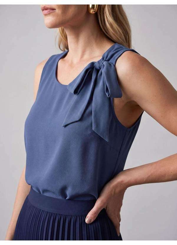 Blusa Regata com Laço Removível no Ombro Azul Denim Nayra