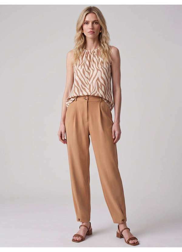 Calça Alfaiataria Reta Cenoura Camel Nivia