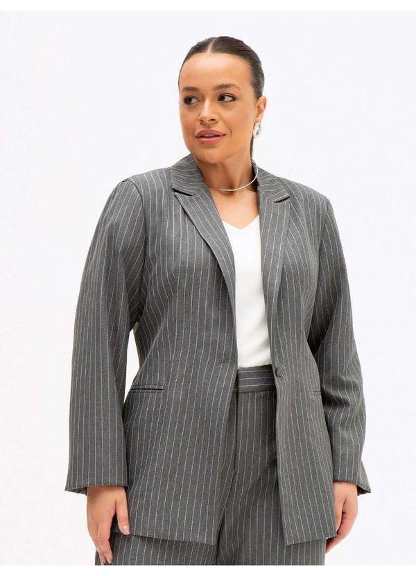 Blazer Intermediario em Alfaiataria Plus Size Risca de Giz Inaya