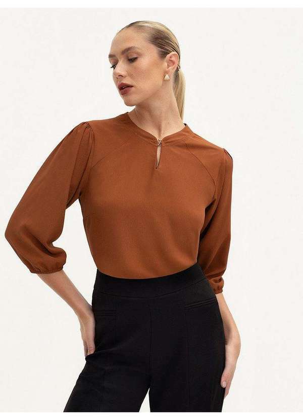 Blusa Manga 7/8 em Crepe Marrom Ferrugem Vanessa