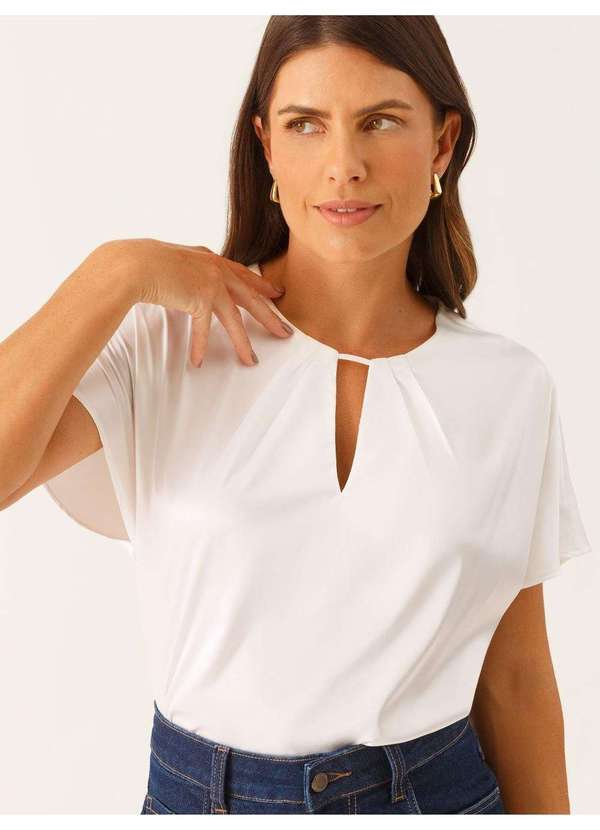 Blusa Gola Abertura com Pregas Acetinado Off White Viliane