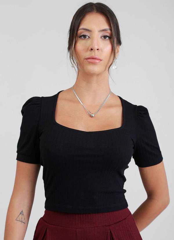 Blusa em Malha Canelada Manga Curta Preto