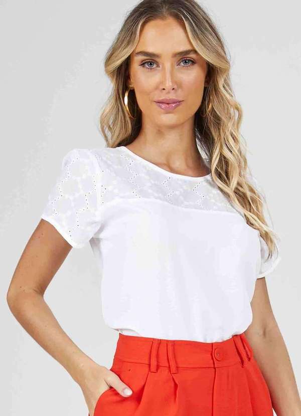Blusa Pks Manga Curta Detalhe Laise Branco