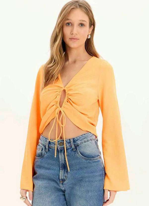 Blusa com Amarração Manga Flare A0063