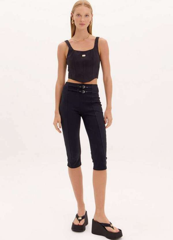 Calça Capri com Fivelas A0003