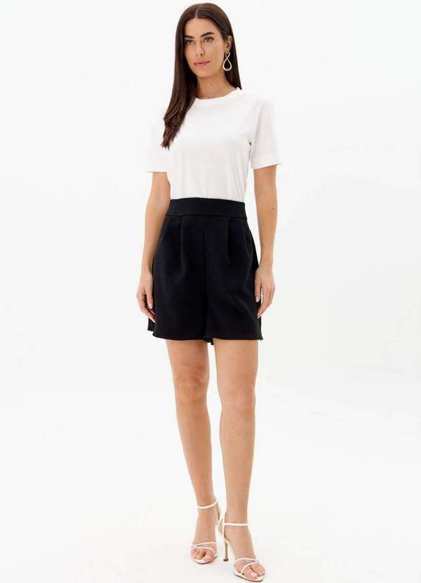 Short Descolado com Pregas A0003