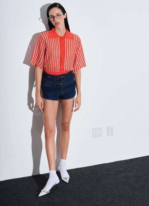 Short Jeans Hot Pants Cintura Alta com Cintos A0004