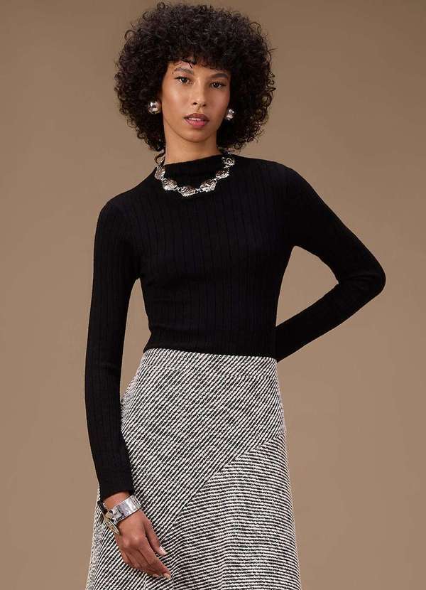 Blusa Maria.Valentina Ajustada Gola Alta Manga Longa Padrão Preto Preto