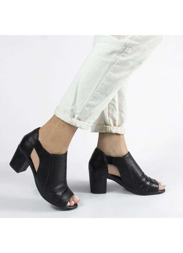 Peepboot Salto Bloco Couro Pietra Preto