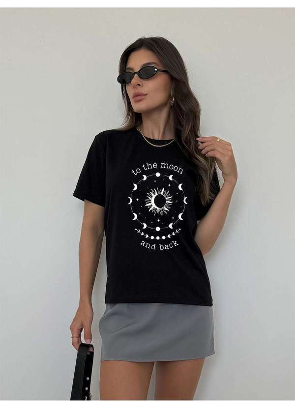 Camiseta Feminina Preta To The Moon - Preto