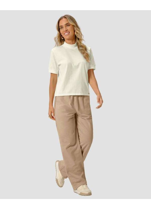 Blusa Feminina em Meia Malha com Gola Alta Branco
