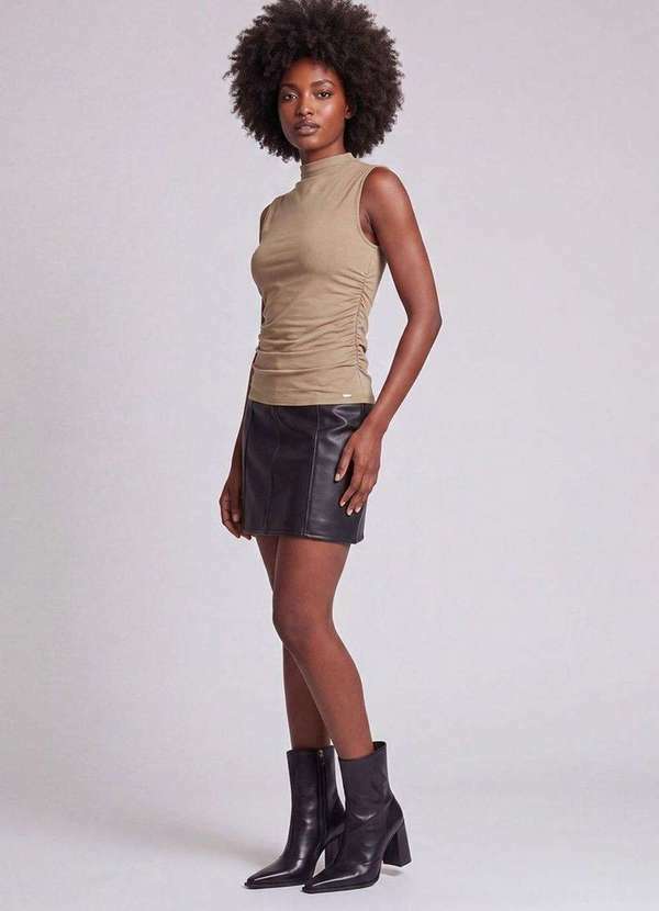 Blusa Feminina Viscose Crepe Lateral Franzida Bege