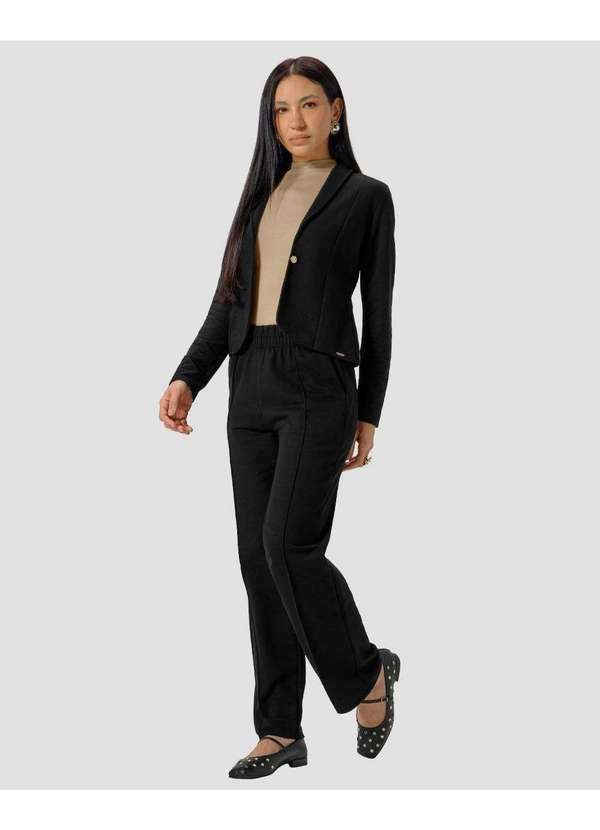Calça Feminina em Moletinho com Bolsos Preto