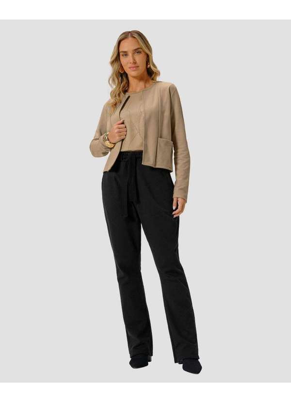 Casaco Feminino em Moletinho com Bolso Bege