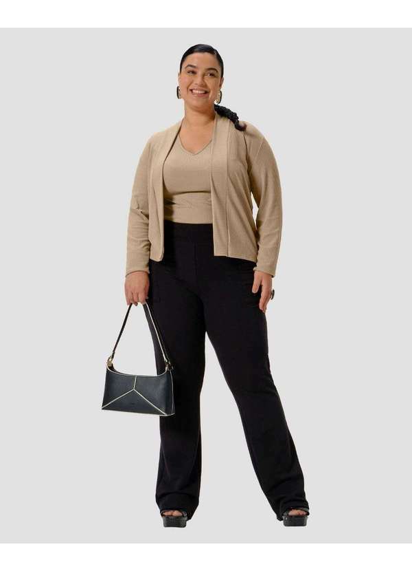 Conjunto Plus Size Blusa e Cardigan Canelado Bege
