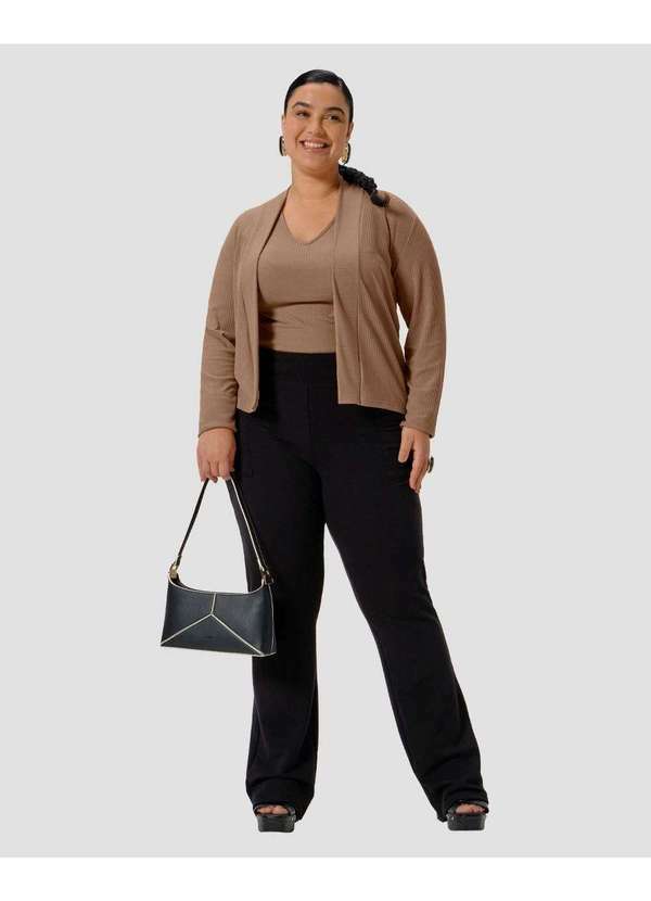 Conjunto Plus Size Blusa e Cardigan Canelado Marrom