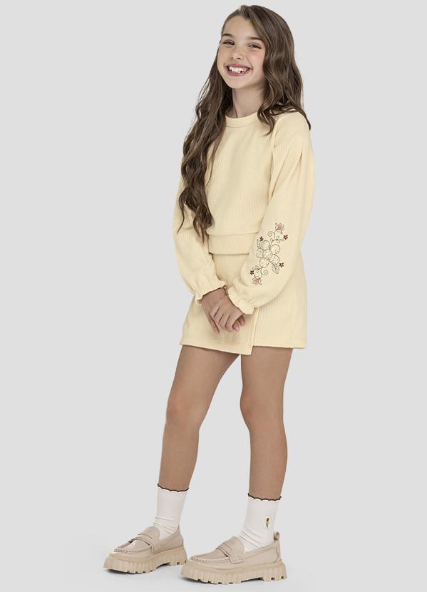 Conjunto Blusão e Saia Moletom Persa Bege