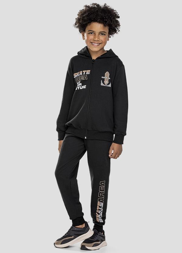 Conjunto com Jaqueta e Calça Preto