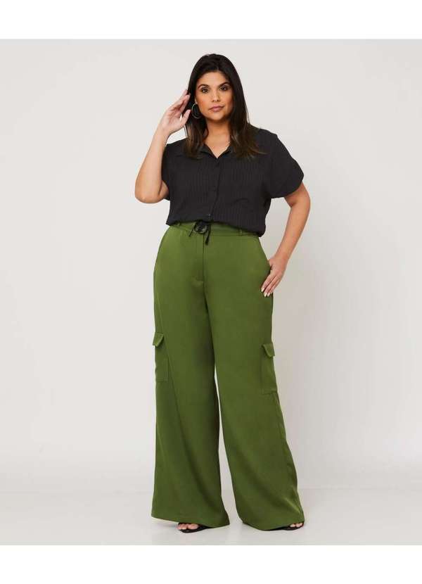 Calça Pantalona Plus Size Bolso Cargo Verde-Milita