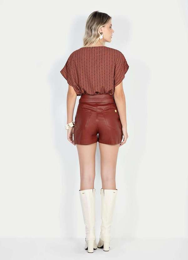 

Shorts com Cinto Vinho Sho22956 Marrom