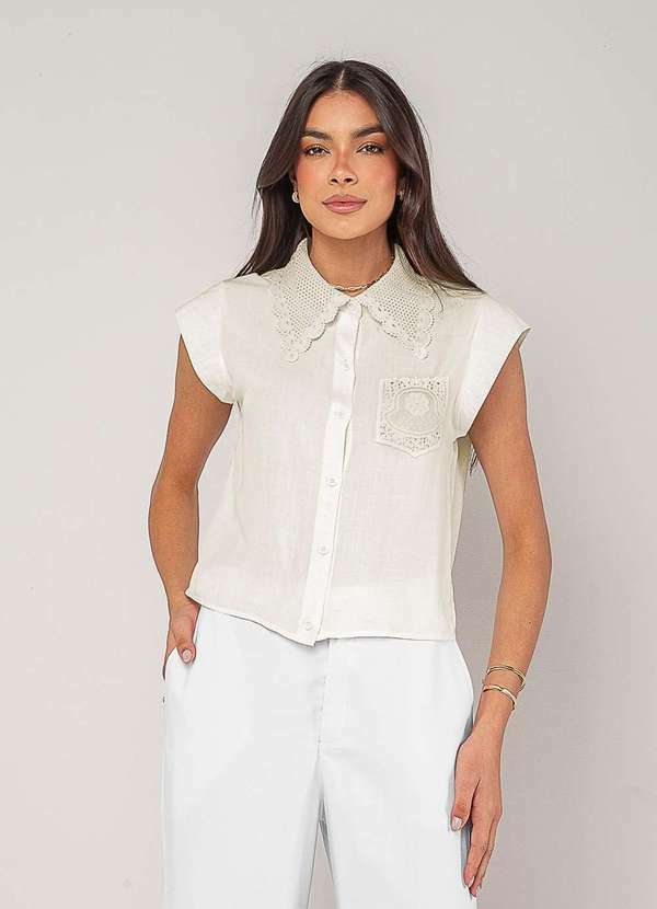 Vista 2 Blusa Alfaiataria com Gola em Renda e Bolso Decorado Bege