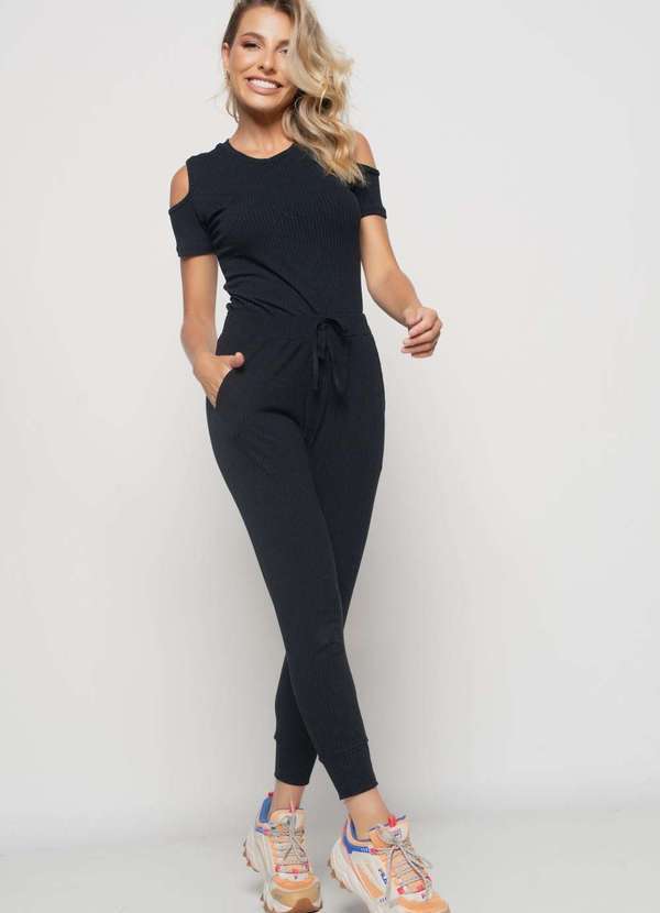 

Blusa Ombro Vazado Manga Curta Canelado Preto