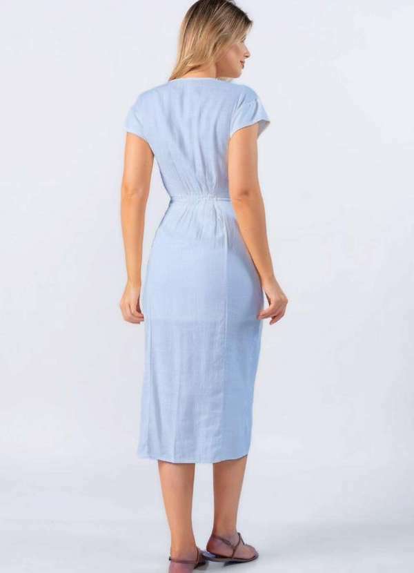 Vestido Midi em Linho com Recorte Azul Claro