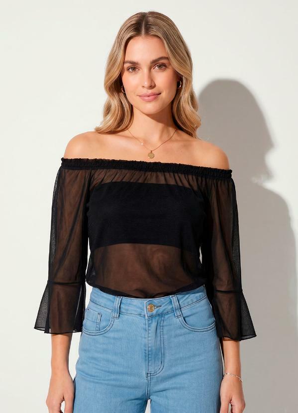 Blusa Preta em Tule com Mangas Amplas