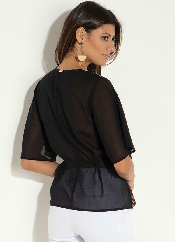 

Blusa Correntes com Recorte Central, Preto