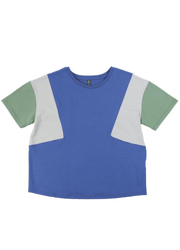 T-Shirt em Meia Malha com Recorte Azul
