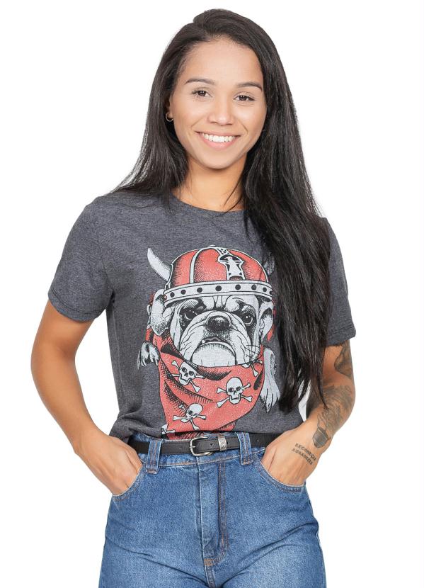 T-Shirt Feminina com Estampa de Cachorro Cinza
