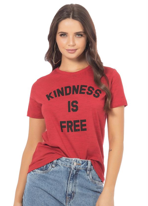 T-Shirt Feminina com Estampa Escritas Vermelho