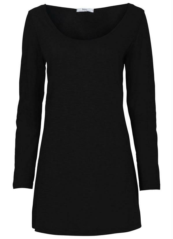 

Blusa Básica Alongada Mangas Longas Preto