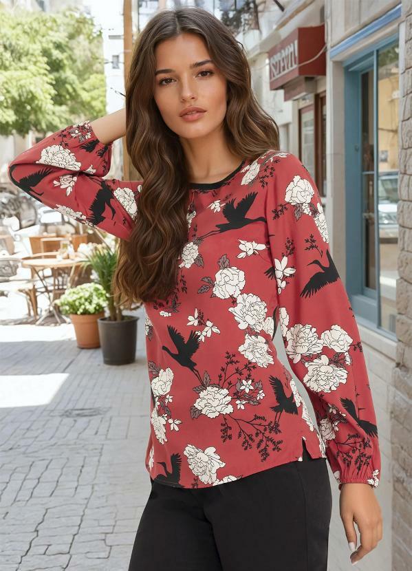 Blusa Floral Vermelho em Crepe Plano