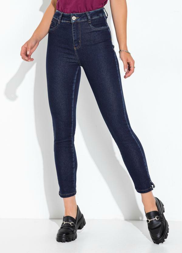 Calça Jeans Azul Escuro Levanta Bumbum Cigarrete