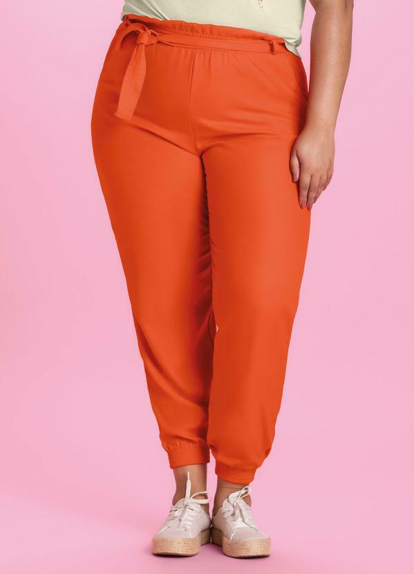 Calça com Cinto Laranja