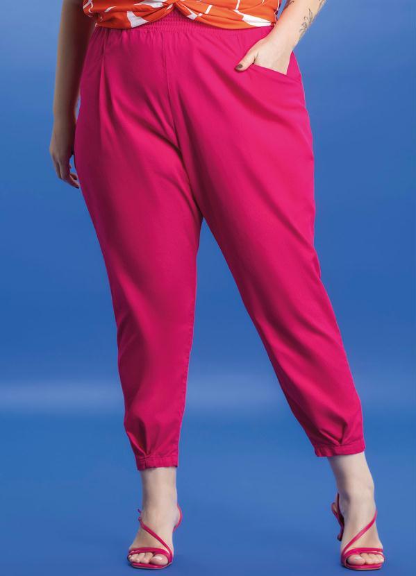 Calça em Sarja Rosa