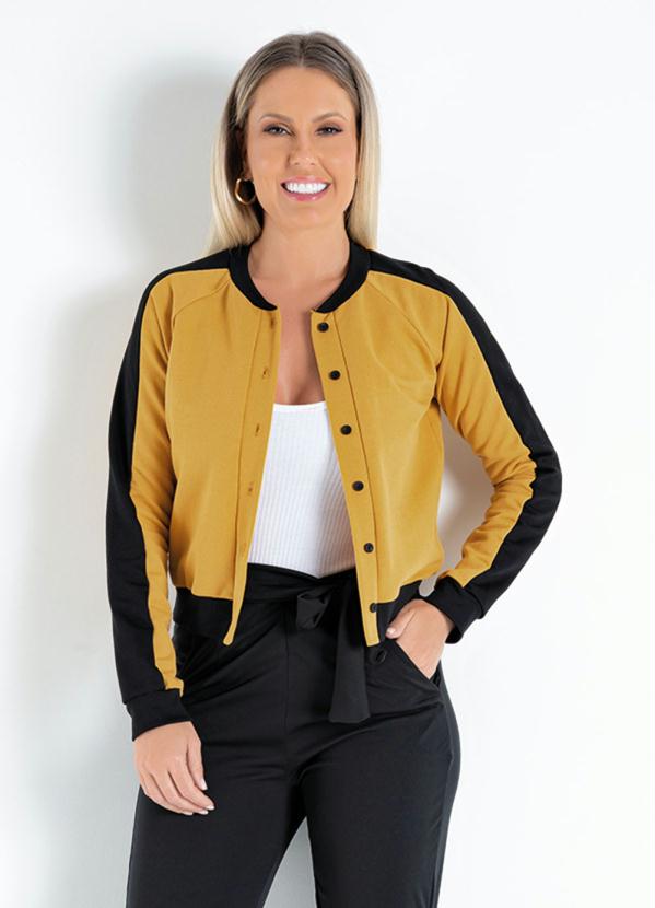 Vista 2 Jaqueta Mostarda e Preta com Estampa nas Costas Moda Pop Moda Pop