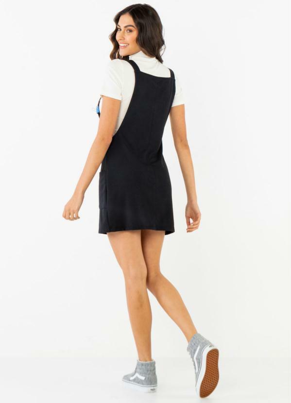 

Salopete com Detalhes de Bolsos Preto