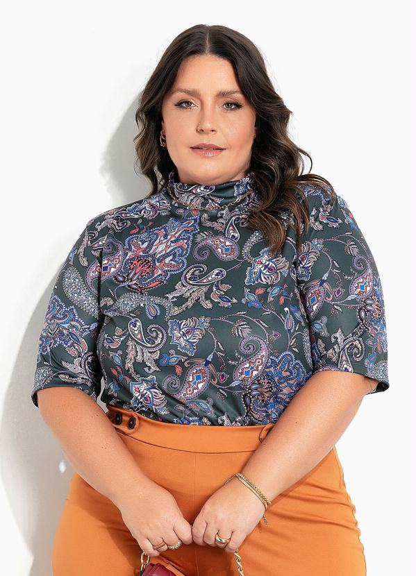 Vista 2 Blusa Gola Alta Cashmere Verde Plus Size Marguerite Marguerite