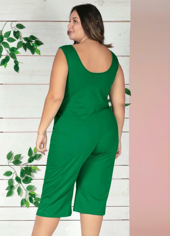 

Macacão Pantacourt Verde com Amarração Plus Size