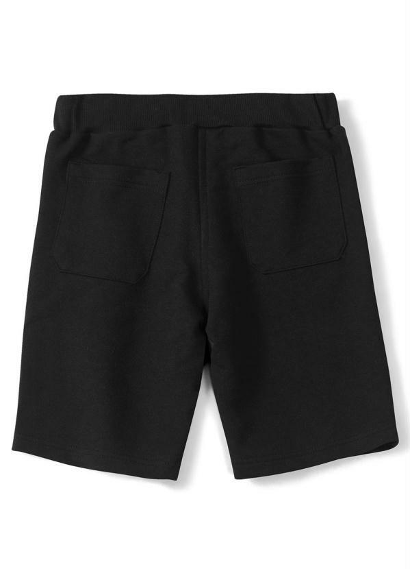 

Bermuda Preta, Preto